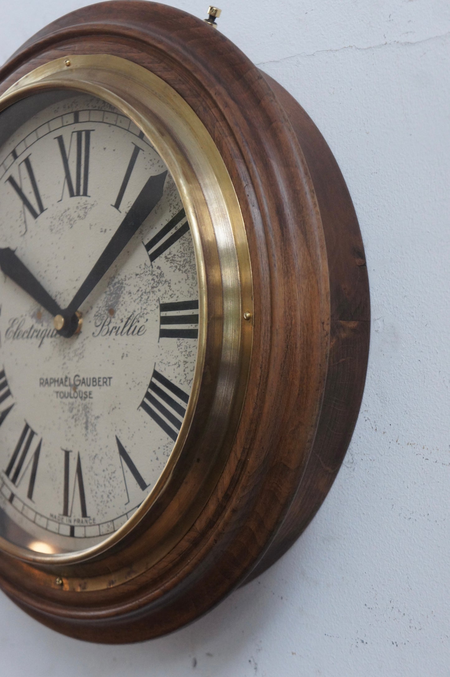 BRILLIÉ Wall Clock / Beech