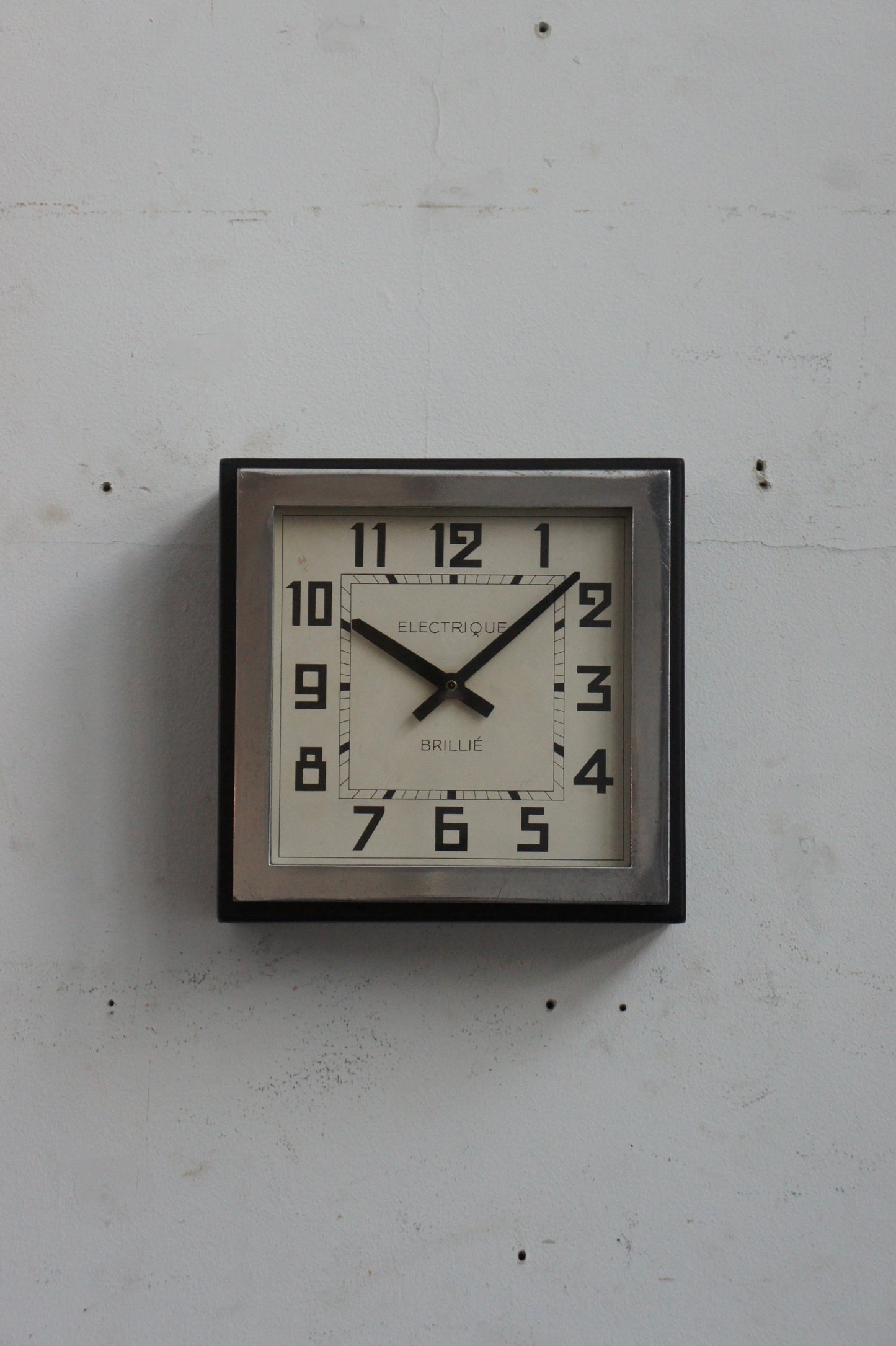 BRILLIÉ Wall Clock / carré noir
