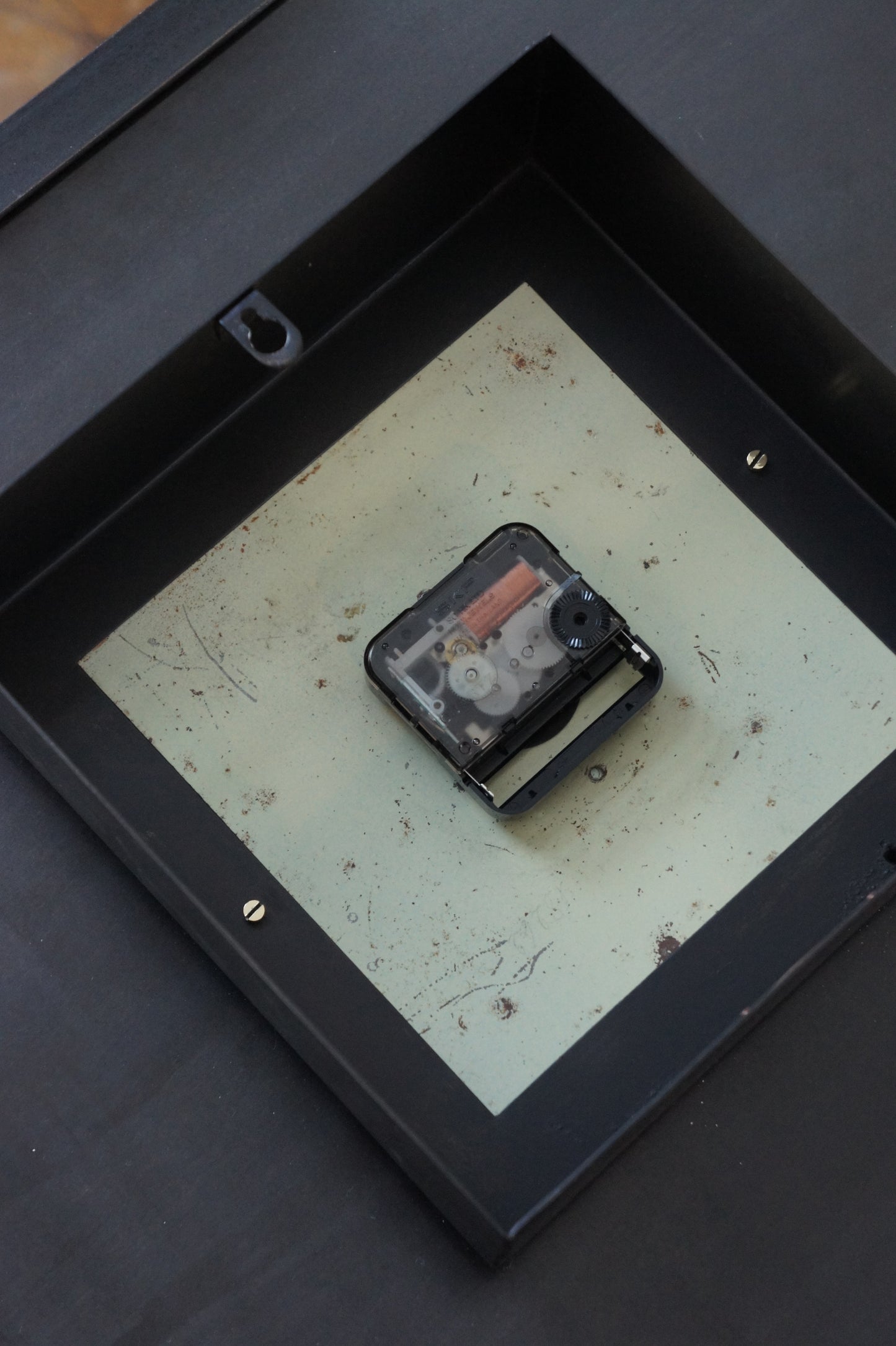 BRILLIÉ Wall Clock / carré noir