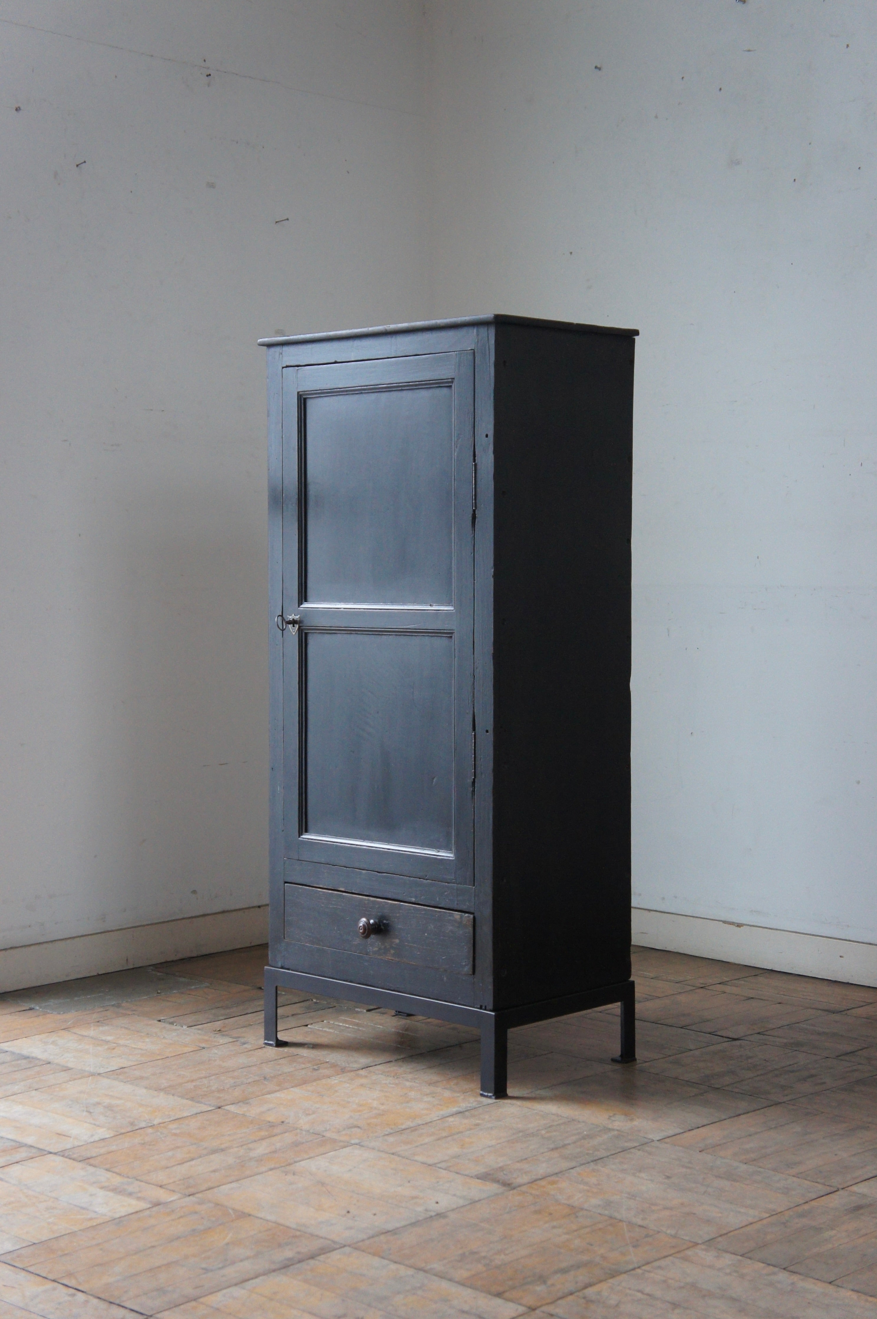 STRAFOR Industrial cabinet – fertravail