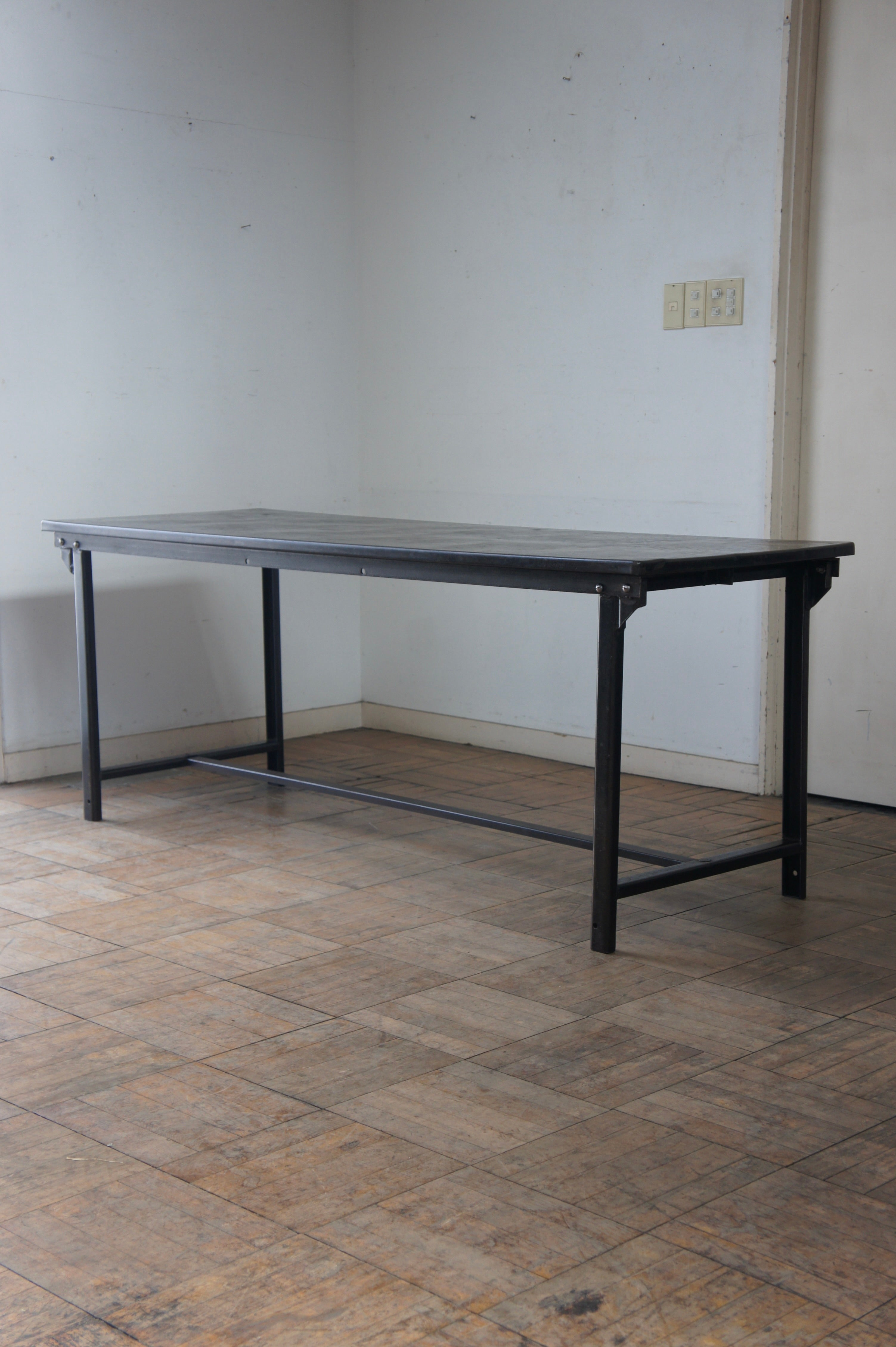 TOLIX Metal table – fertravail