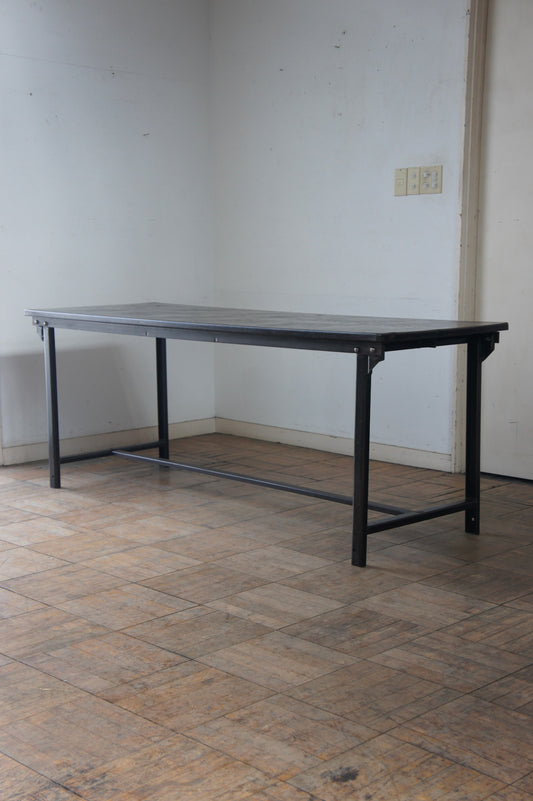 MILITARY Metal table