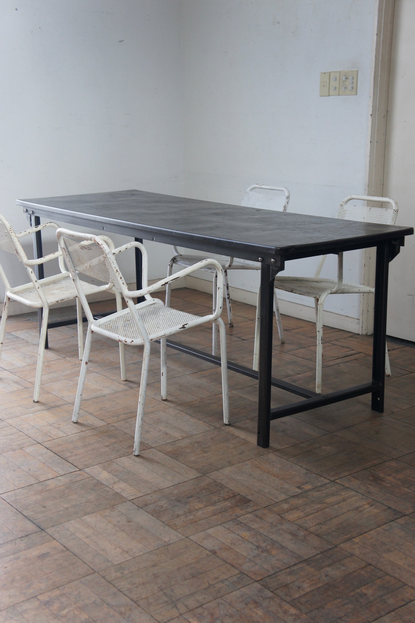 MILITARY Metal table