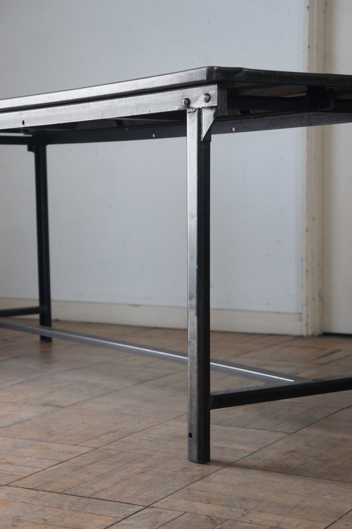 MILITARY Metal table