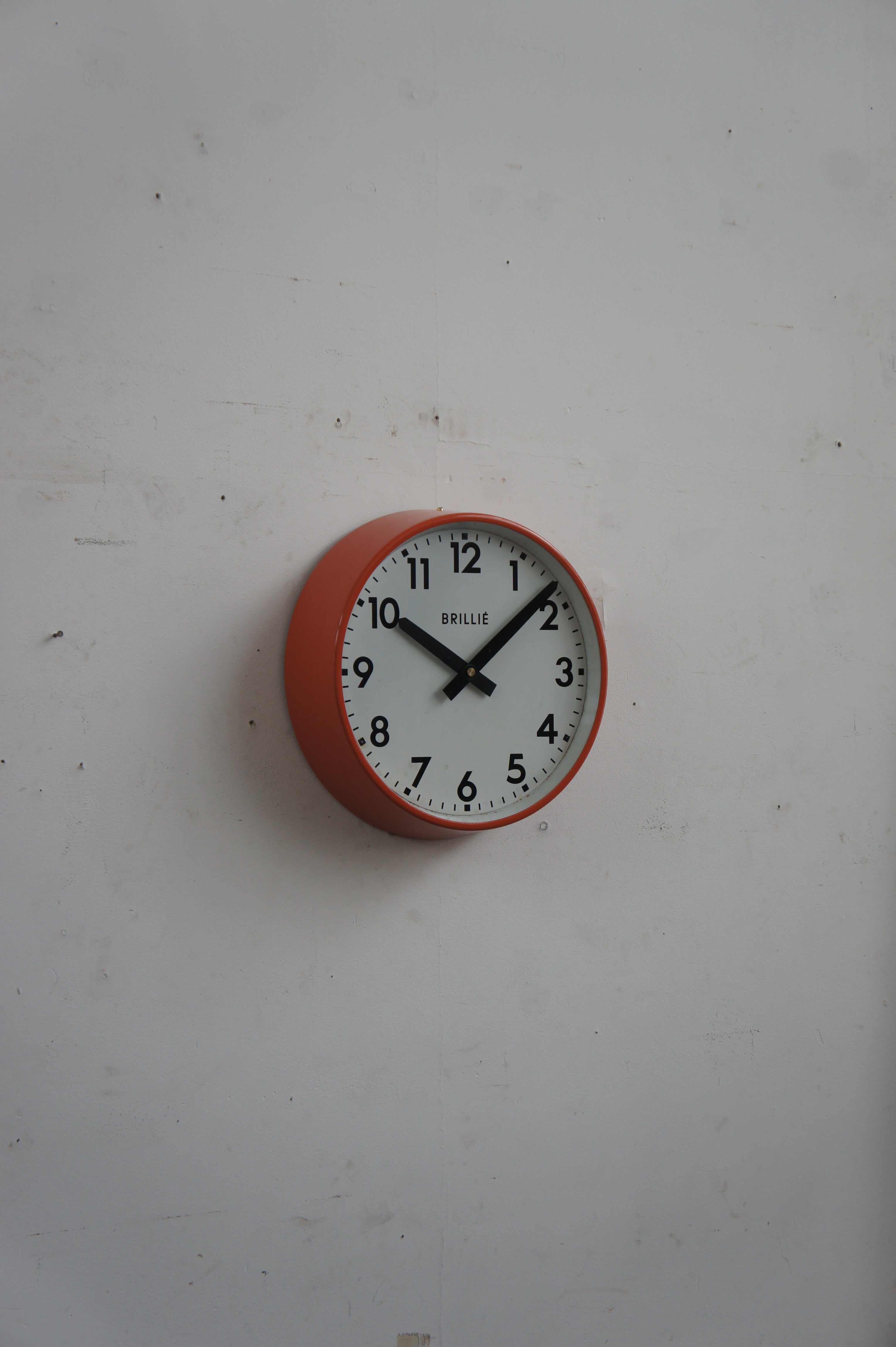 BRILLIÉ Wall Clock / carré turquoise – fertravail