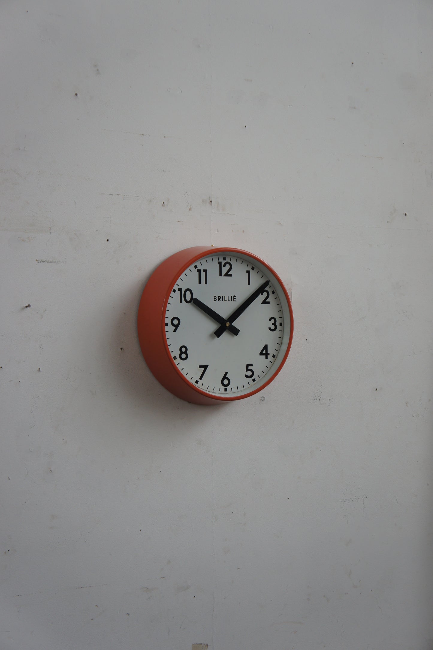 BRILLIÉ Wall clock / orangé