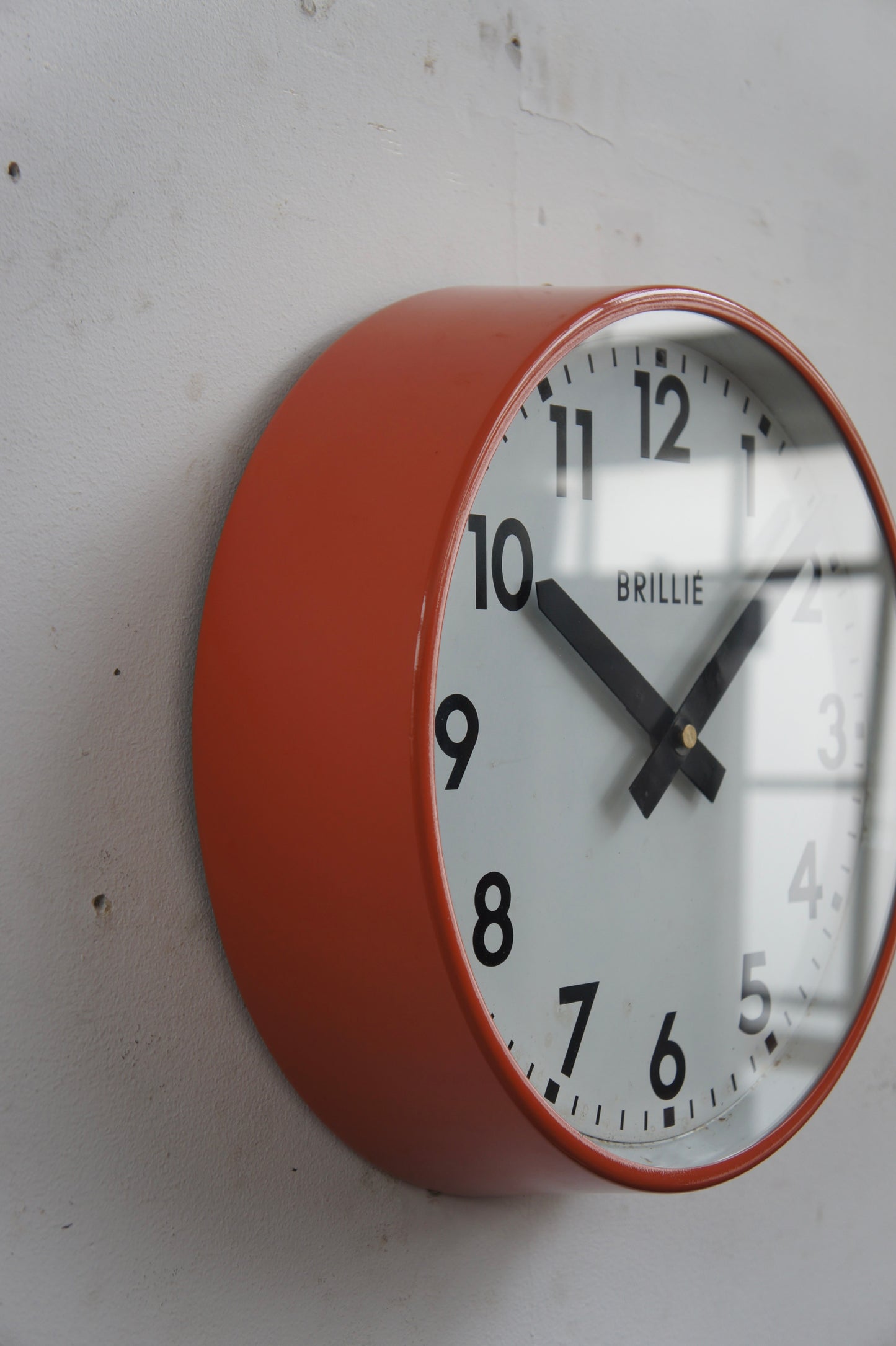 BRILLIÉ Wall clock / orangé