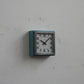 BRILLIÉ Wall Clock / carré turquoise