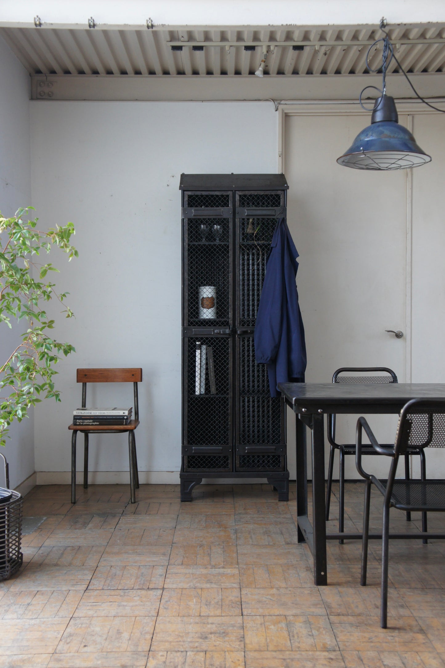 STRAFOR Industrial cabinet / Wire mesh door