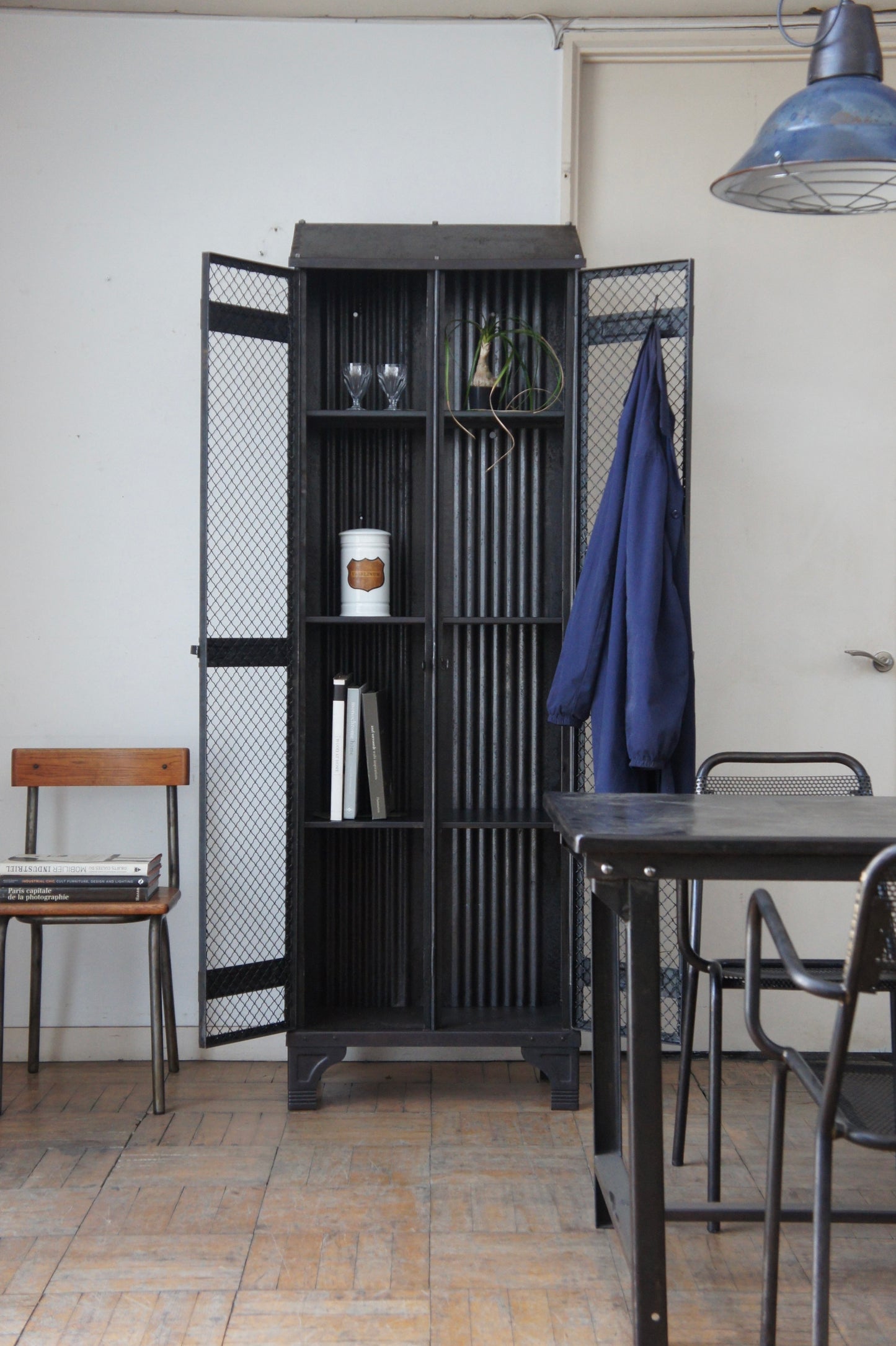 STRAFOR Industrial cabinet / Wire mesh door