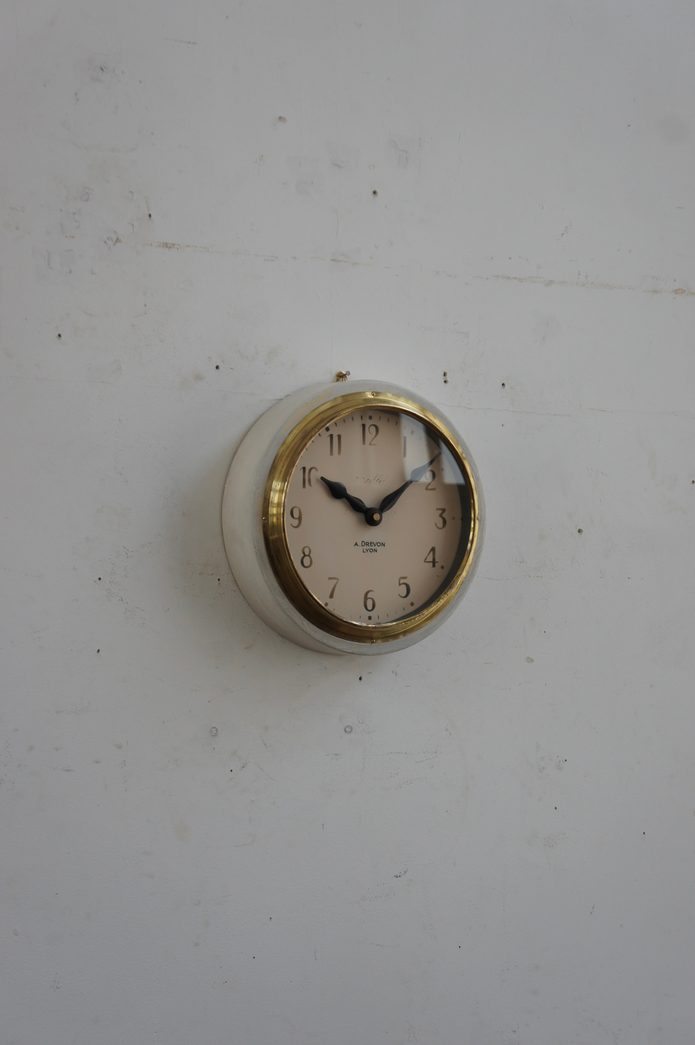 BRILLIÉ Wall Clock / carré turquoise – fertravail