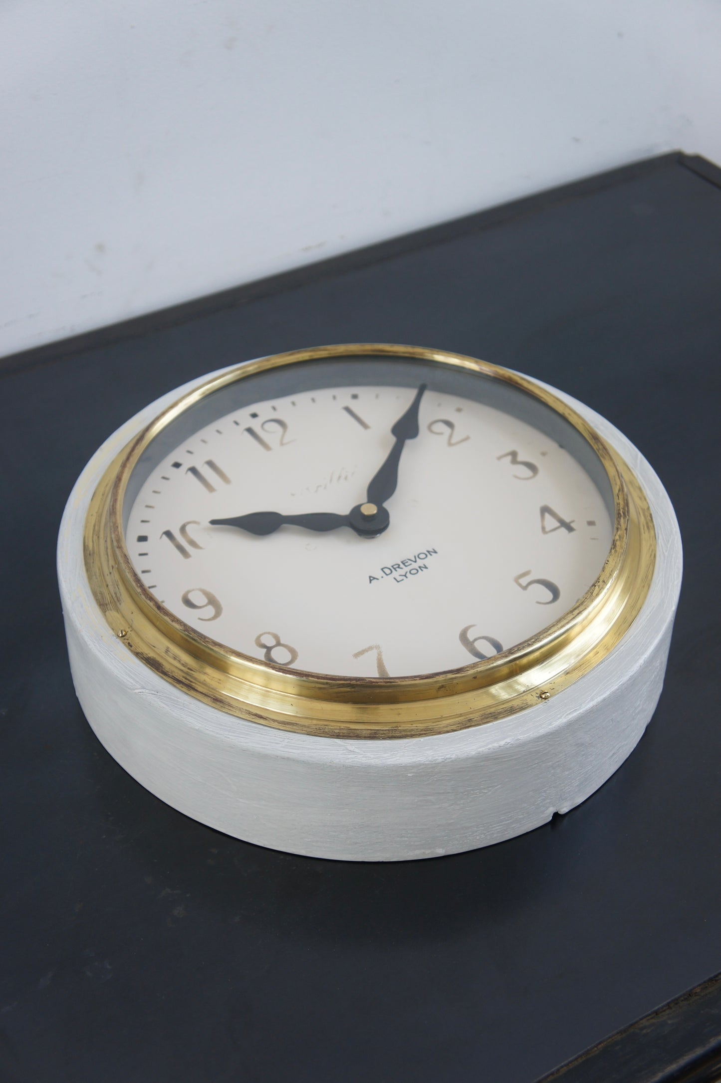 BRILLIÉ Wall Clock / blanc