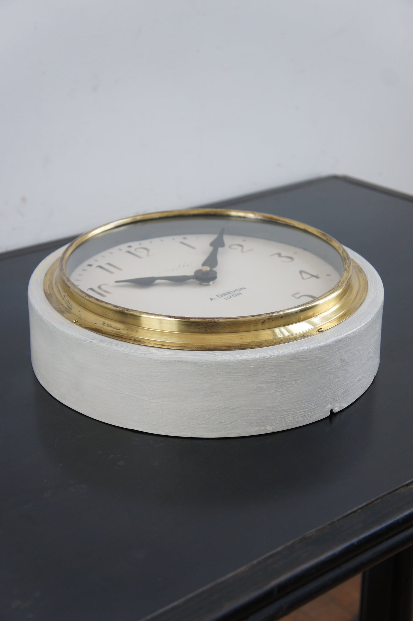 BRILLIÉ Wall Clock / blanc