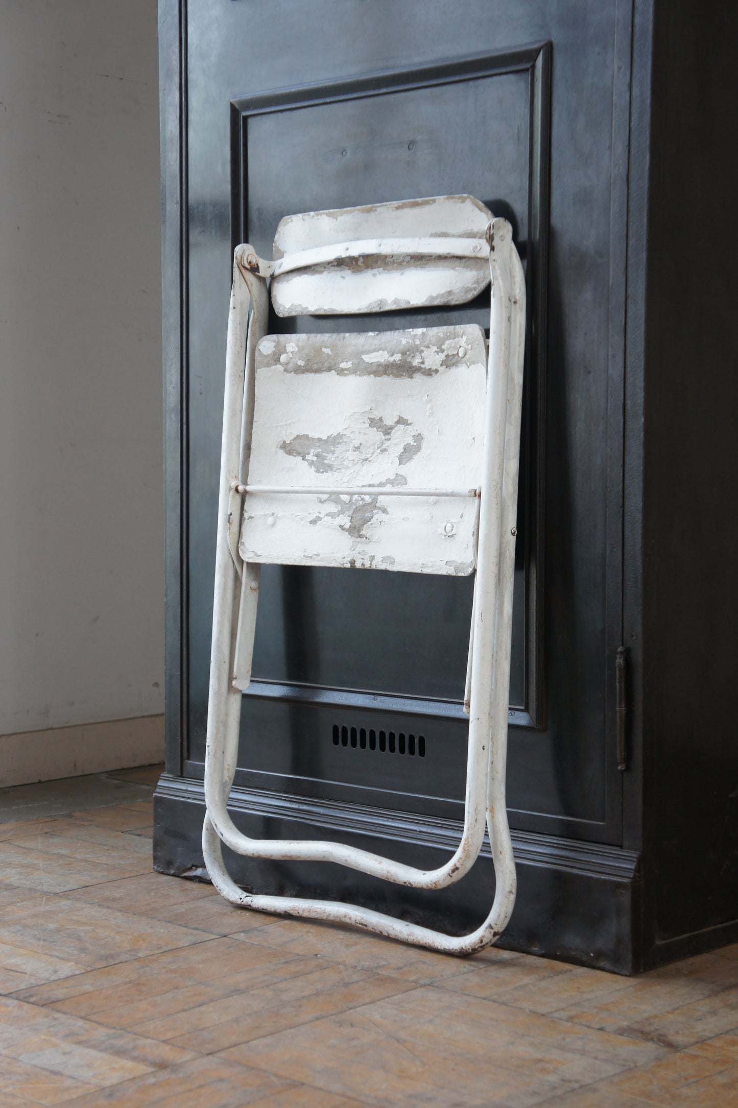 Bienaise Folding Chair / 1st Model