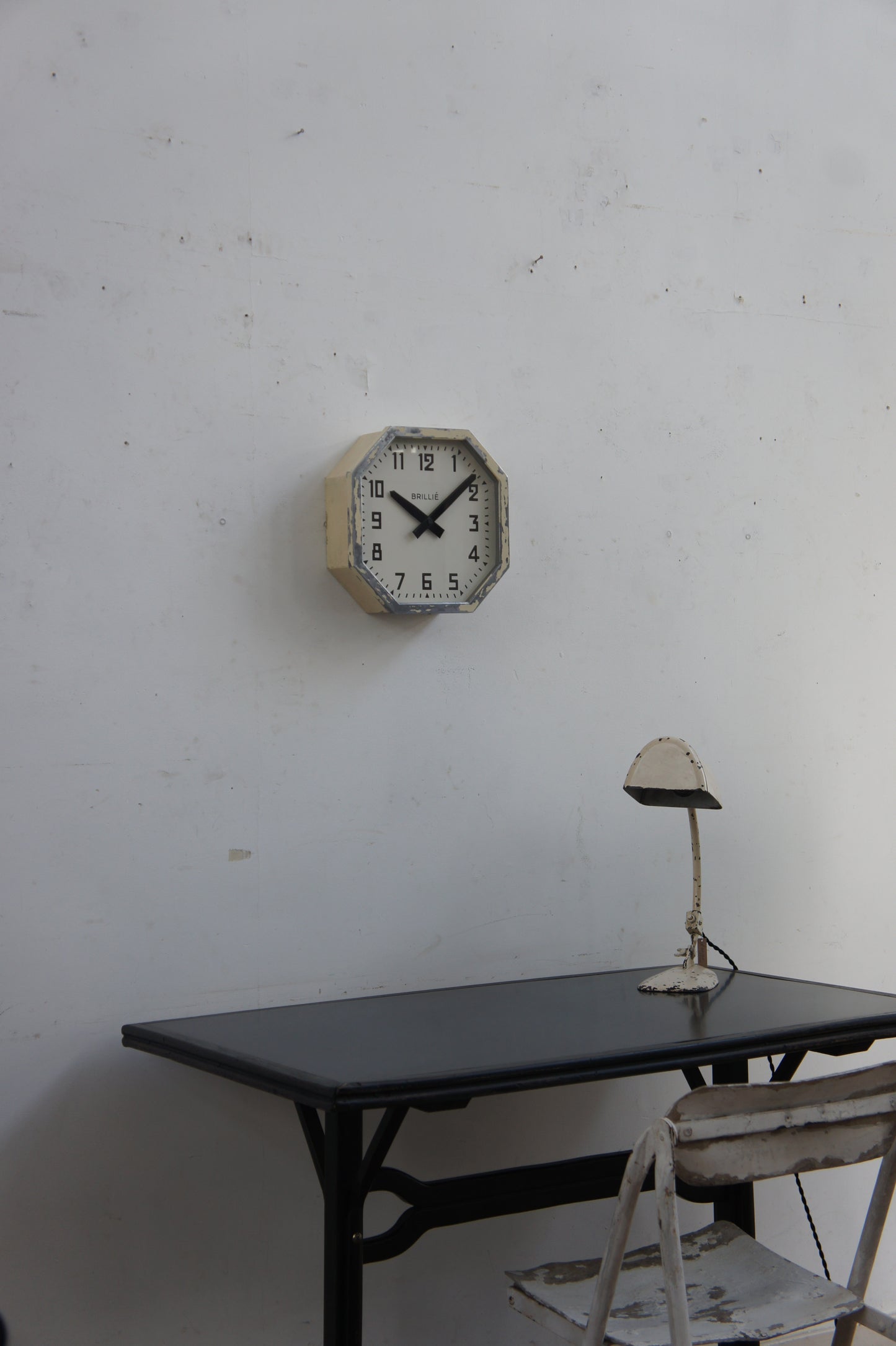 BRILLIÉ Wall Clock / octogone ivory