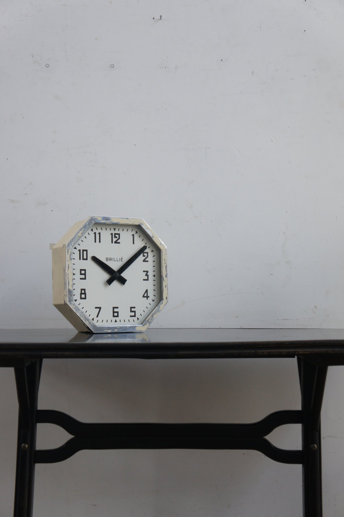 BRILLIÉ Wall Clock / octogone ivory