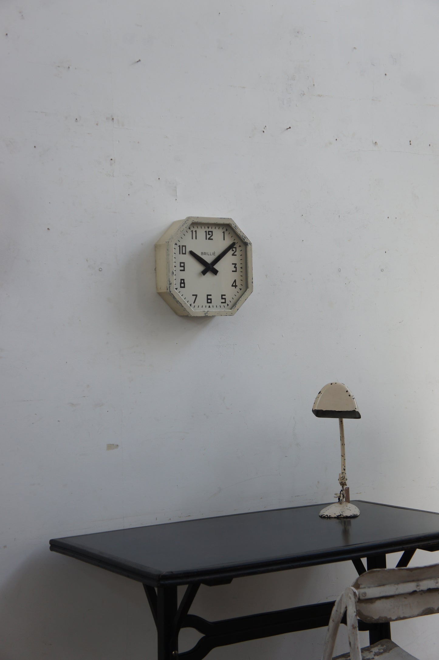 BRILLIÉ Wall Clock / octogone light ivory
