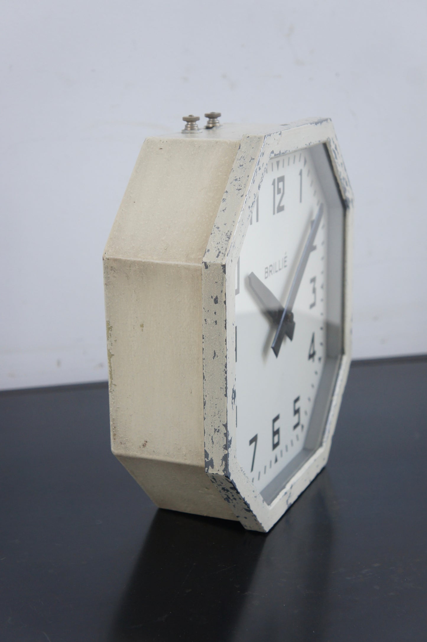 BRILLIÉ Wall Clock / octogone light ivory