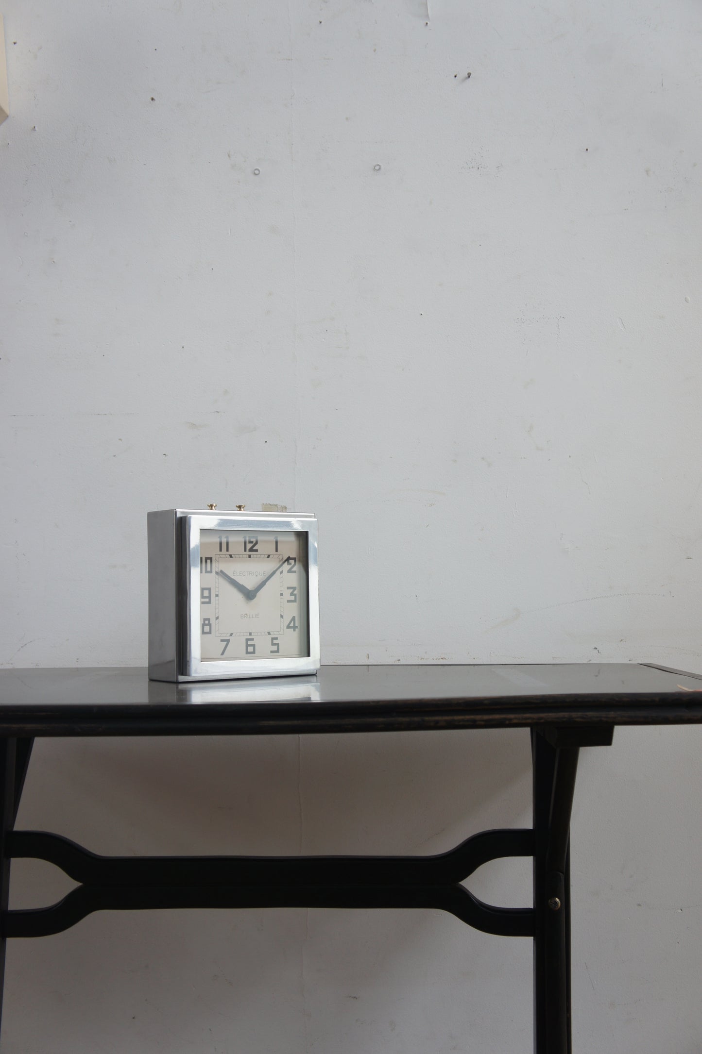 BRILLIÉ Wall Clock / carré métal poli