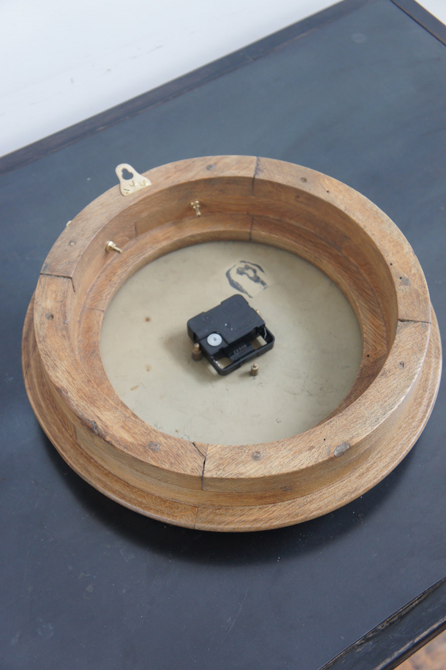 BRILLIÉ Wall Clock / Chêne
