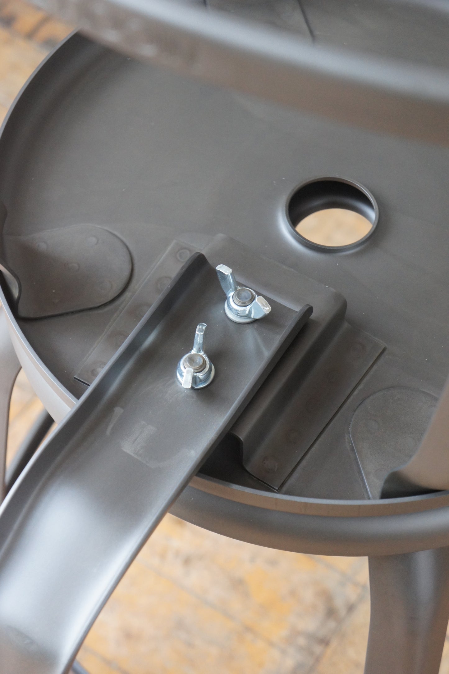 NICOLLE Chair H45 / Steel
