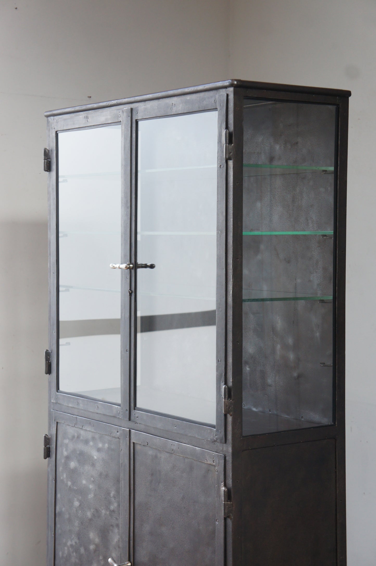 Metal glass cabinet 85