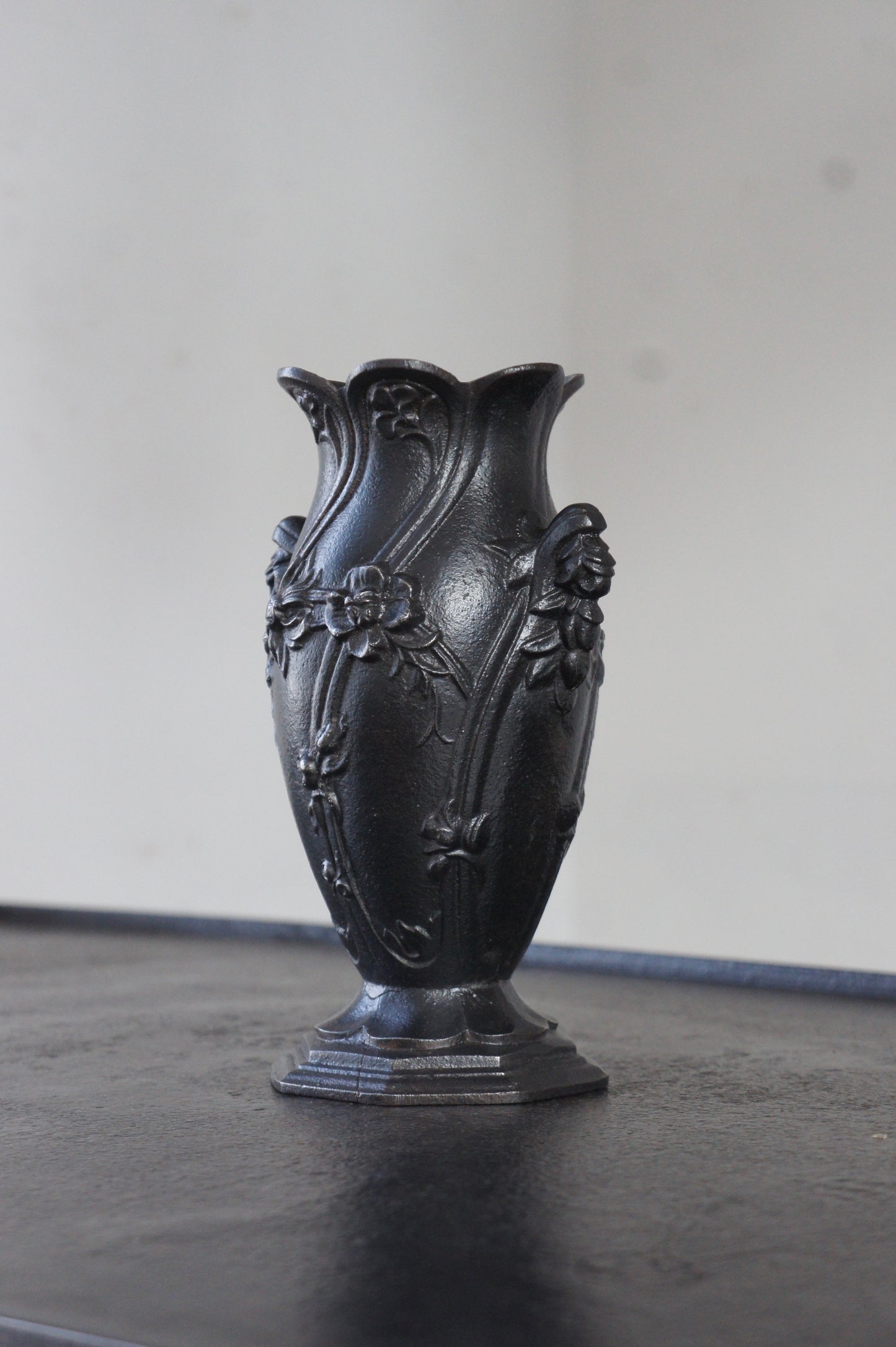 Art Nouveau Vase [C]