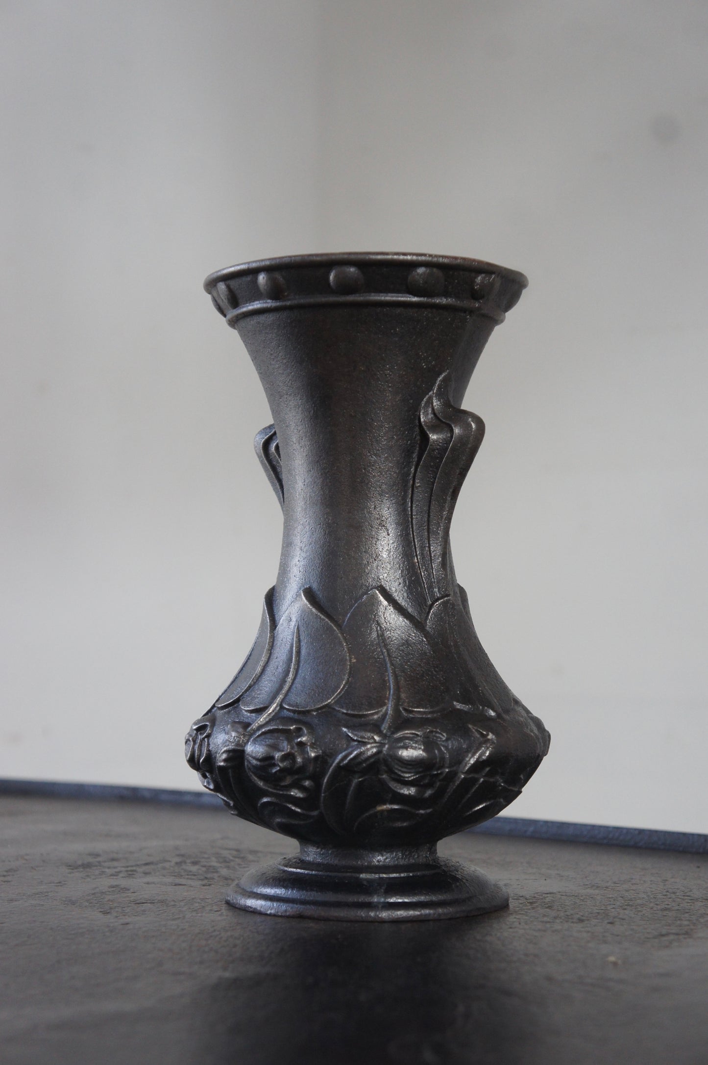 Art Nouveau Vase [D]
