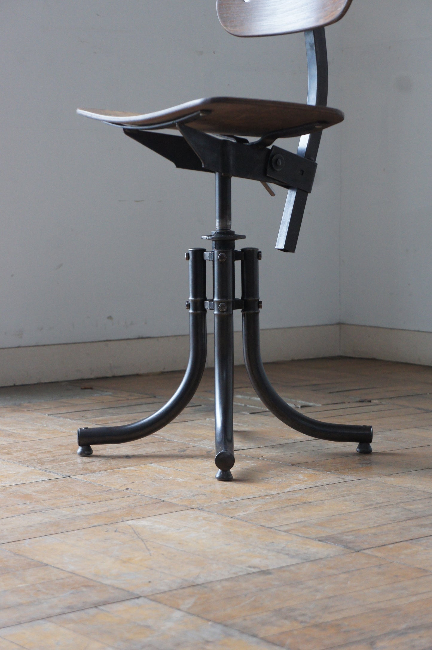 BIENAISE Chair N°232