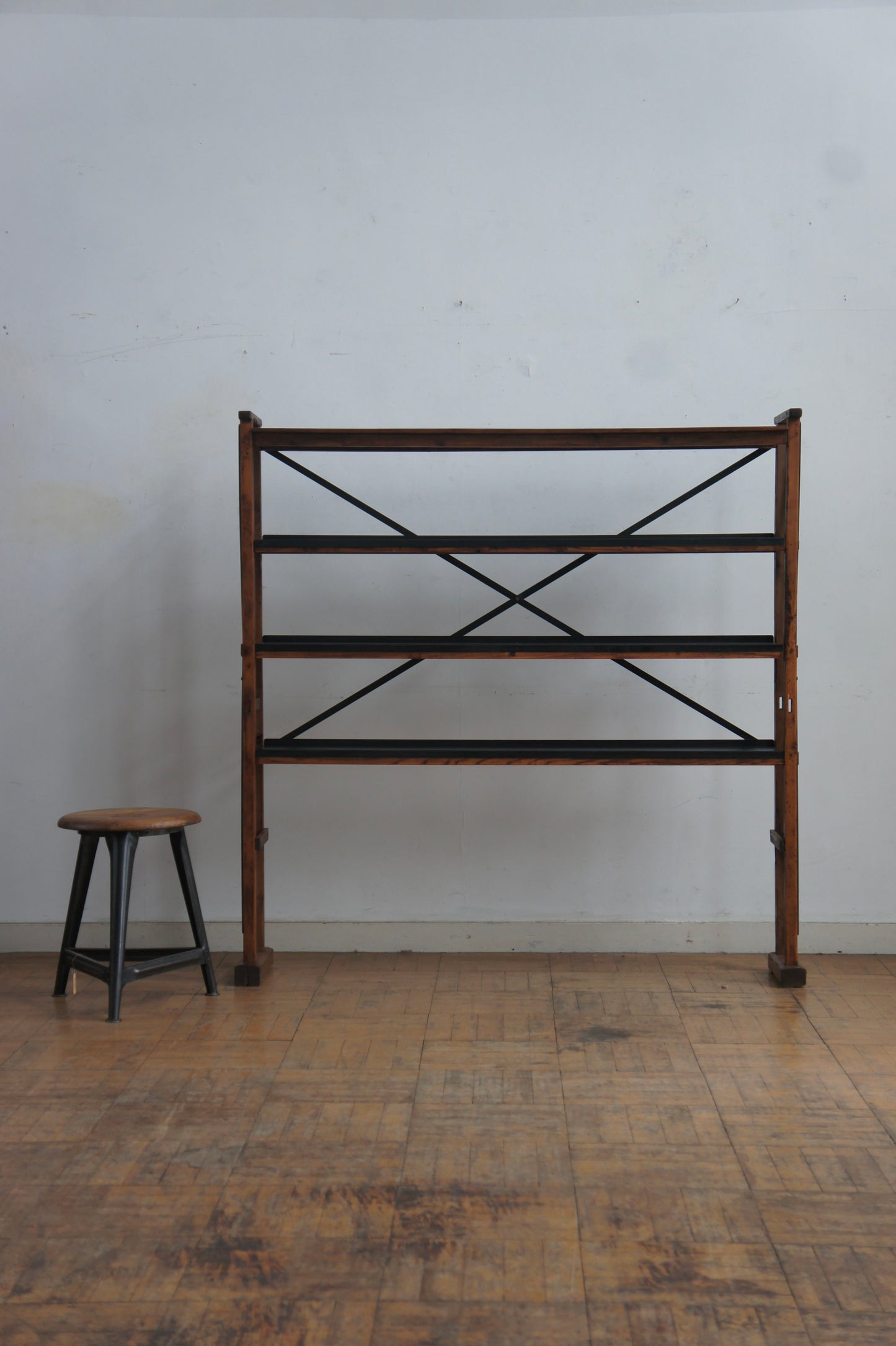 Wooden shelf 1450