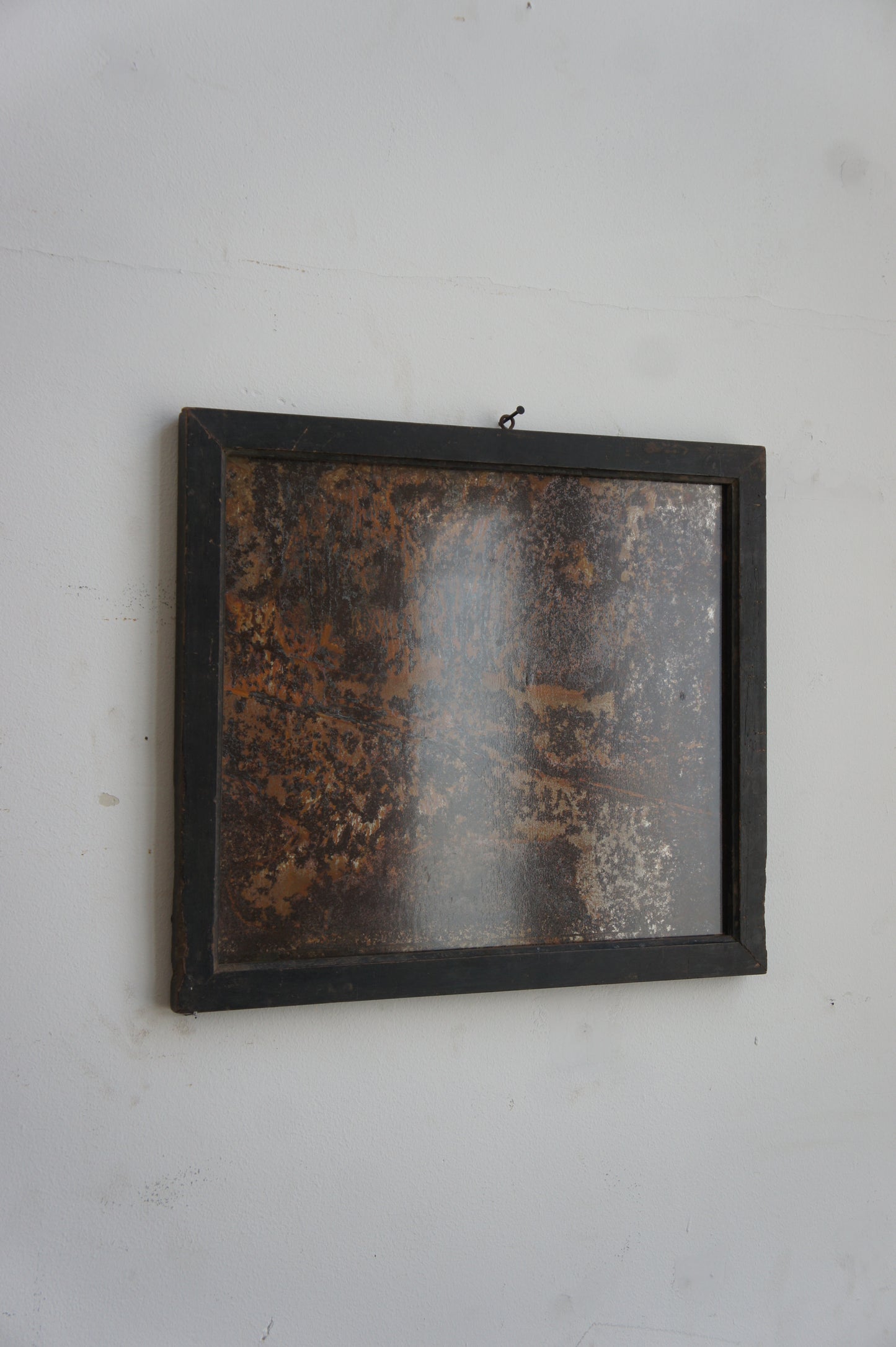 Frame with rusty iron plate B