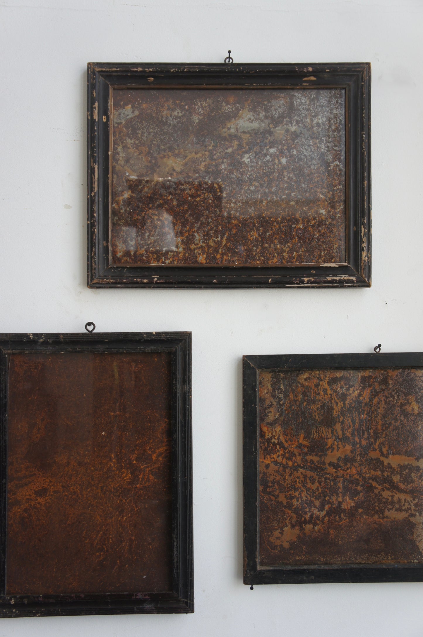 Frame with rusty iron plate A