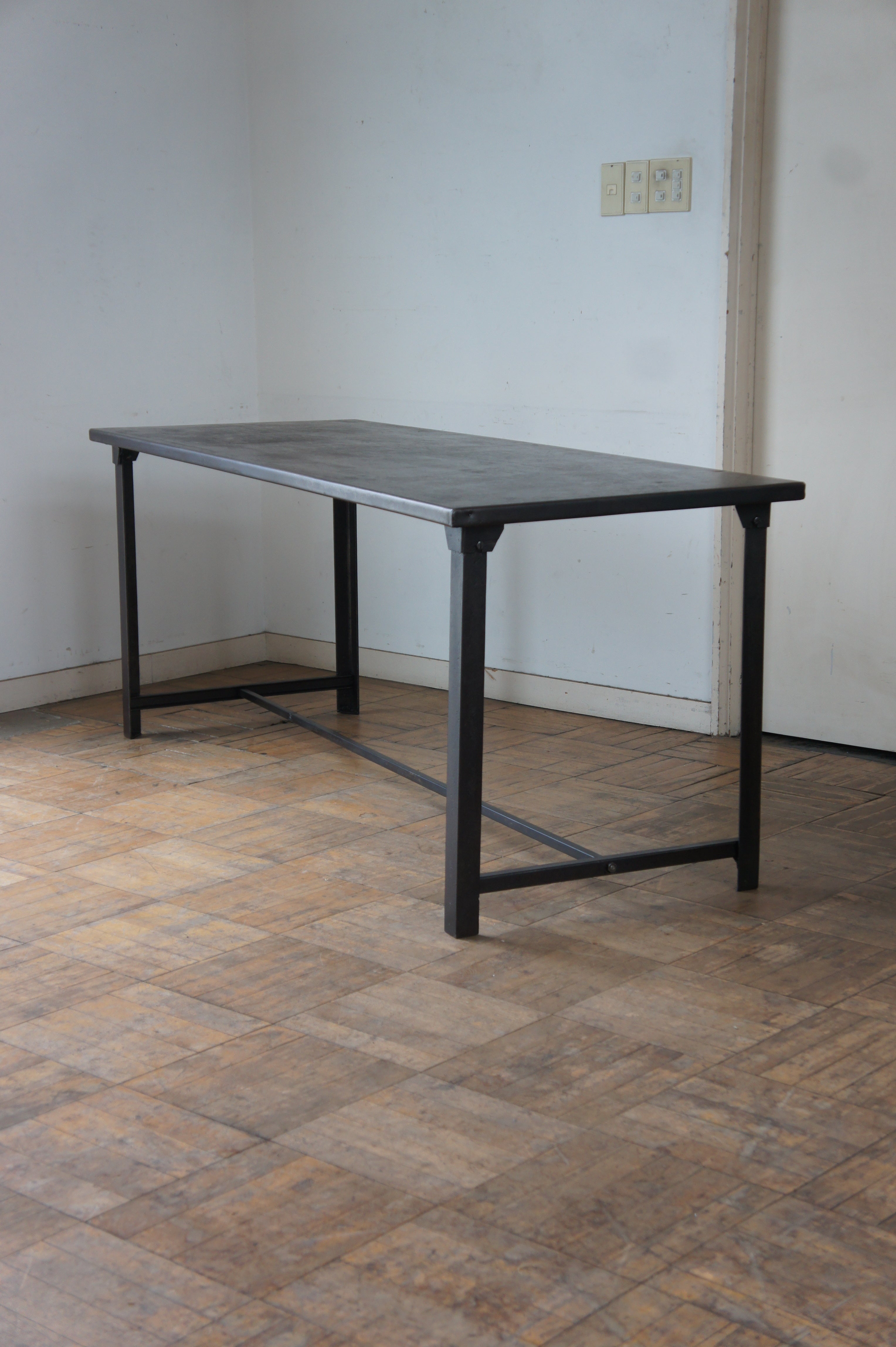 TOLIX Metal table – fertravail