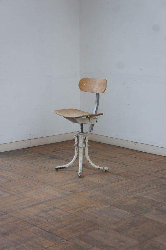 BIENAISE Chair N°232 / white