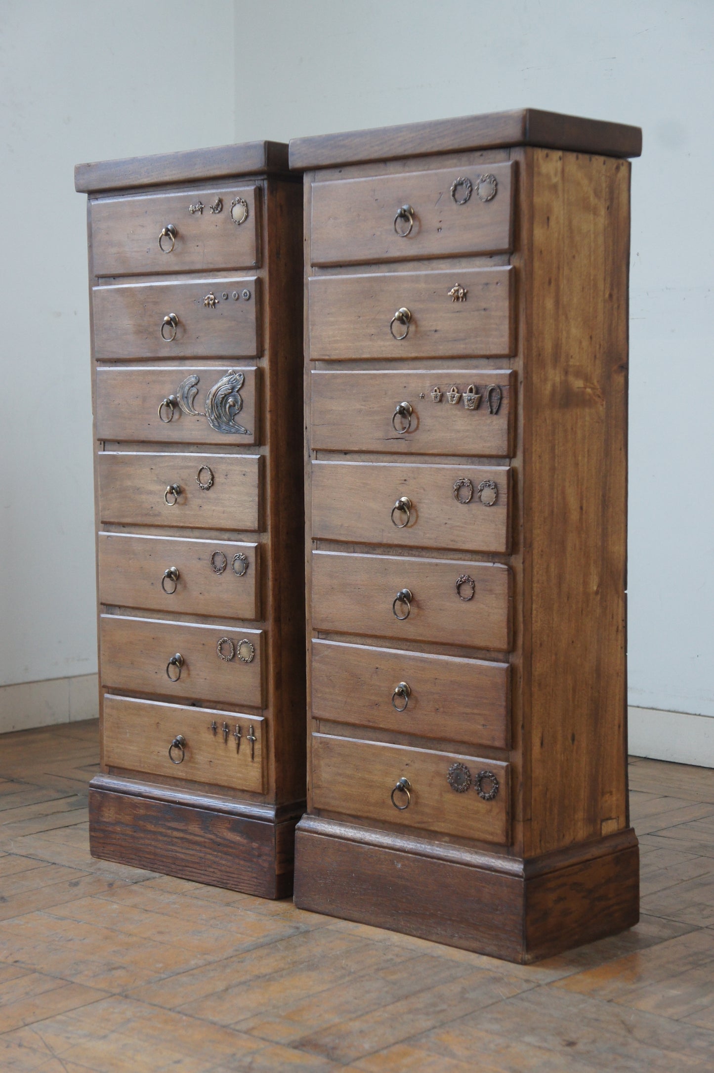 Wooden drawers cabinet 7 / N°1