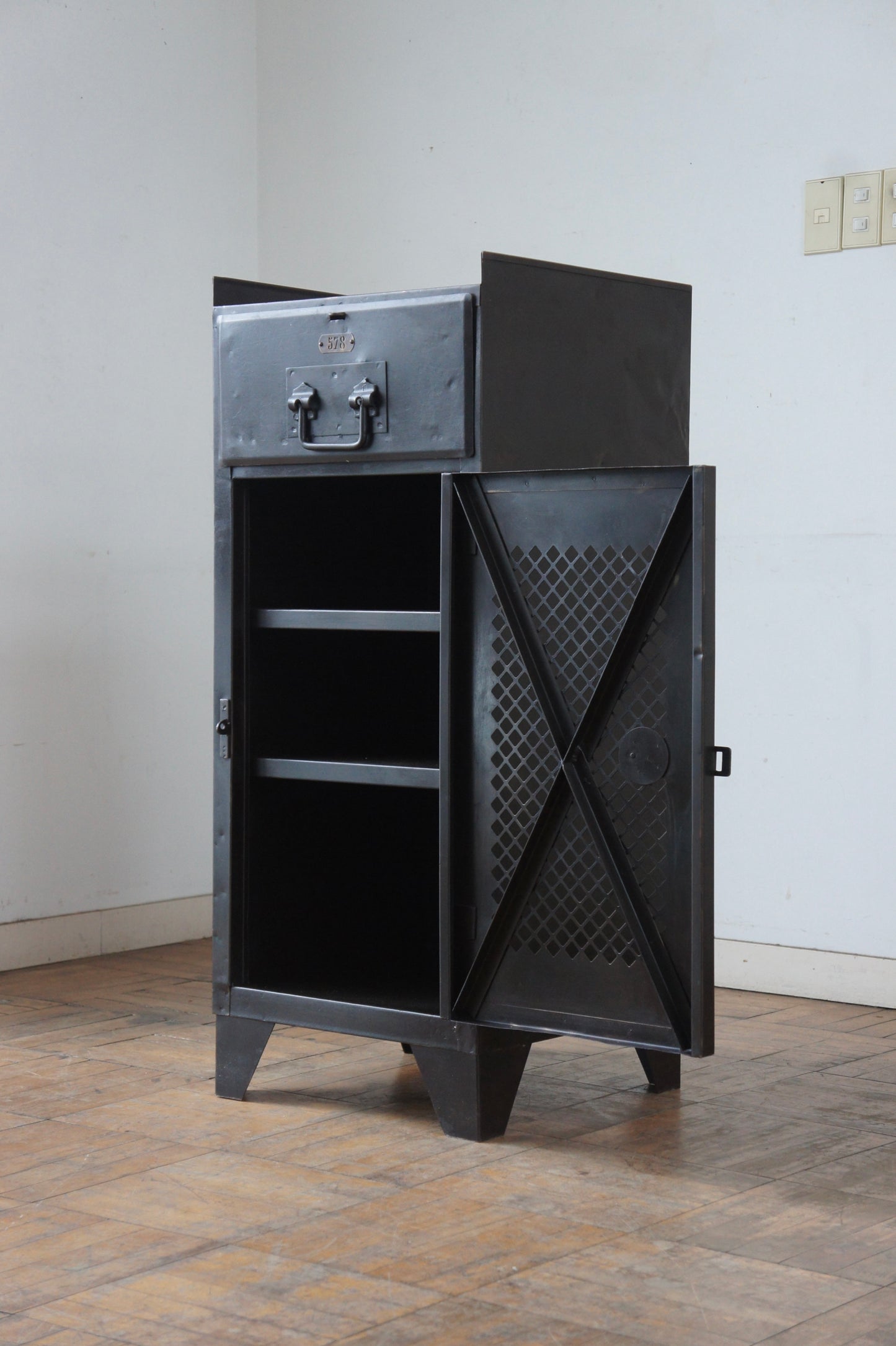 VULCAIN Small metal storage unit