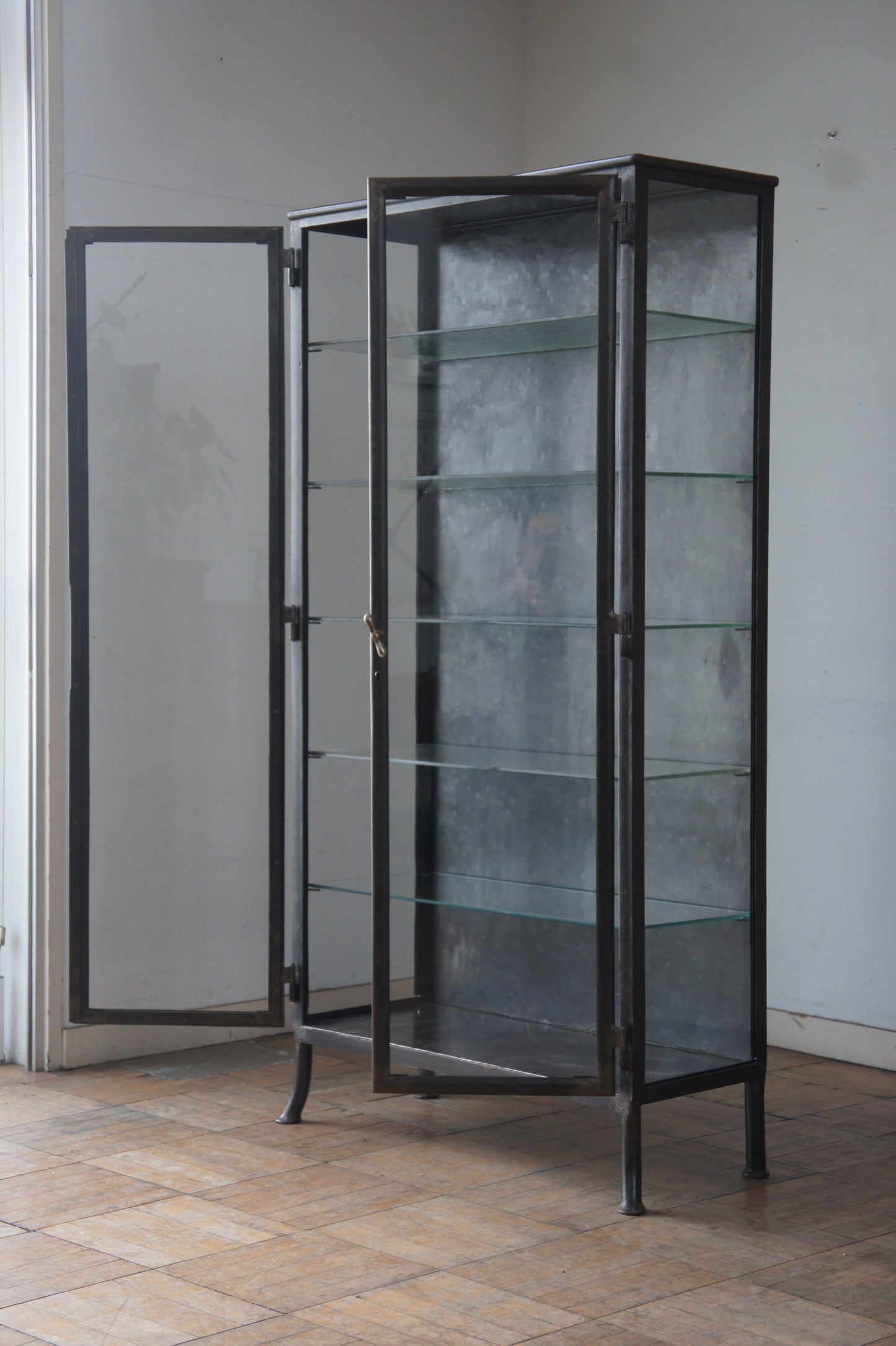 Metal glass cabinet 85