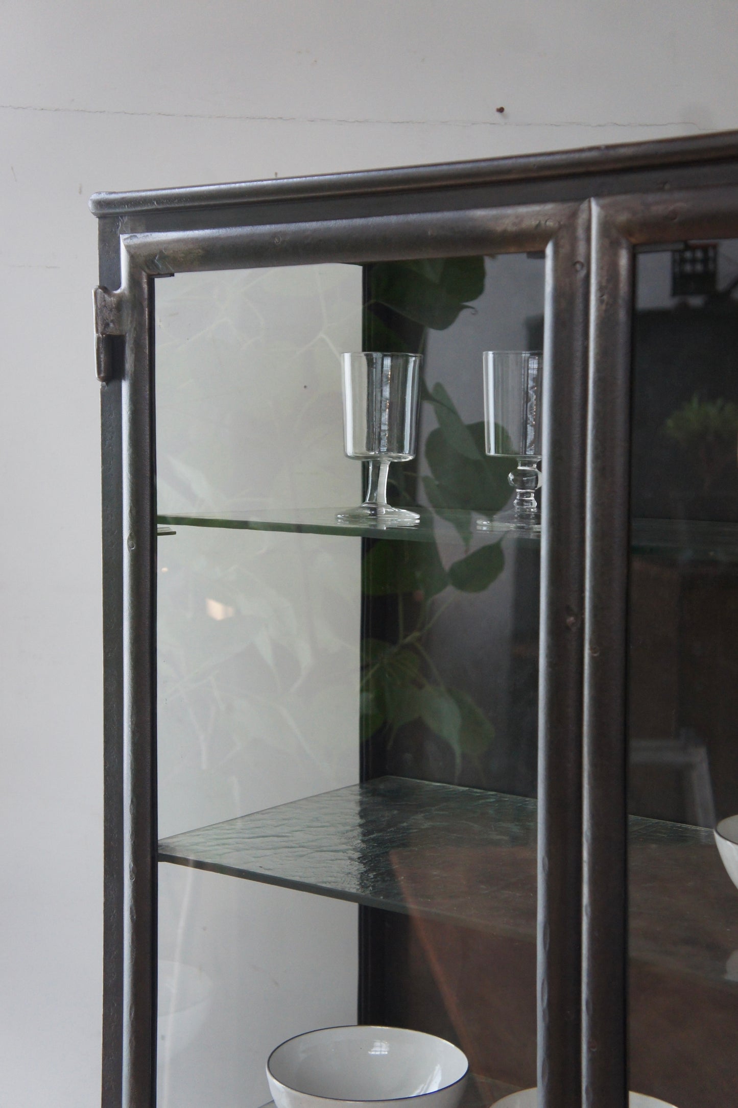 Metal glass cabinet 85