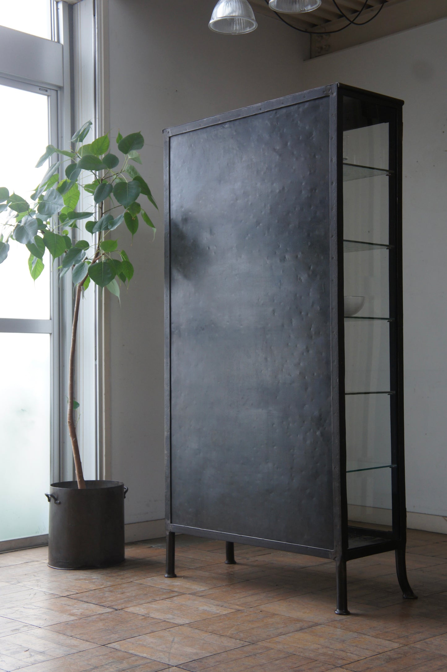 Metal glass cabinet 85