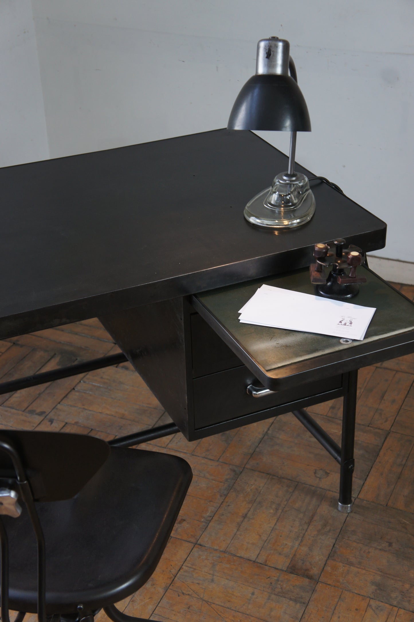 FLAMBO Desk