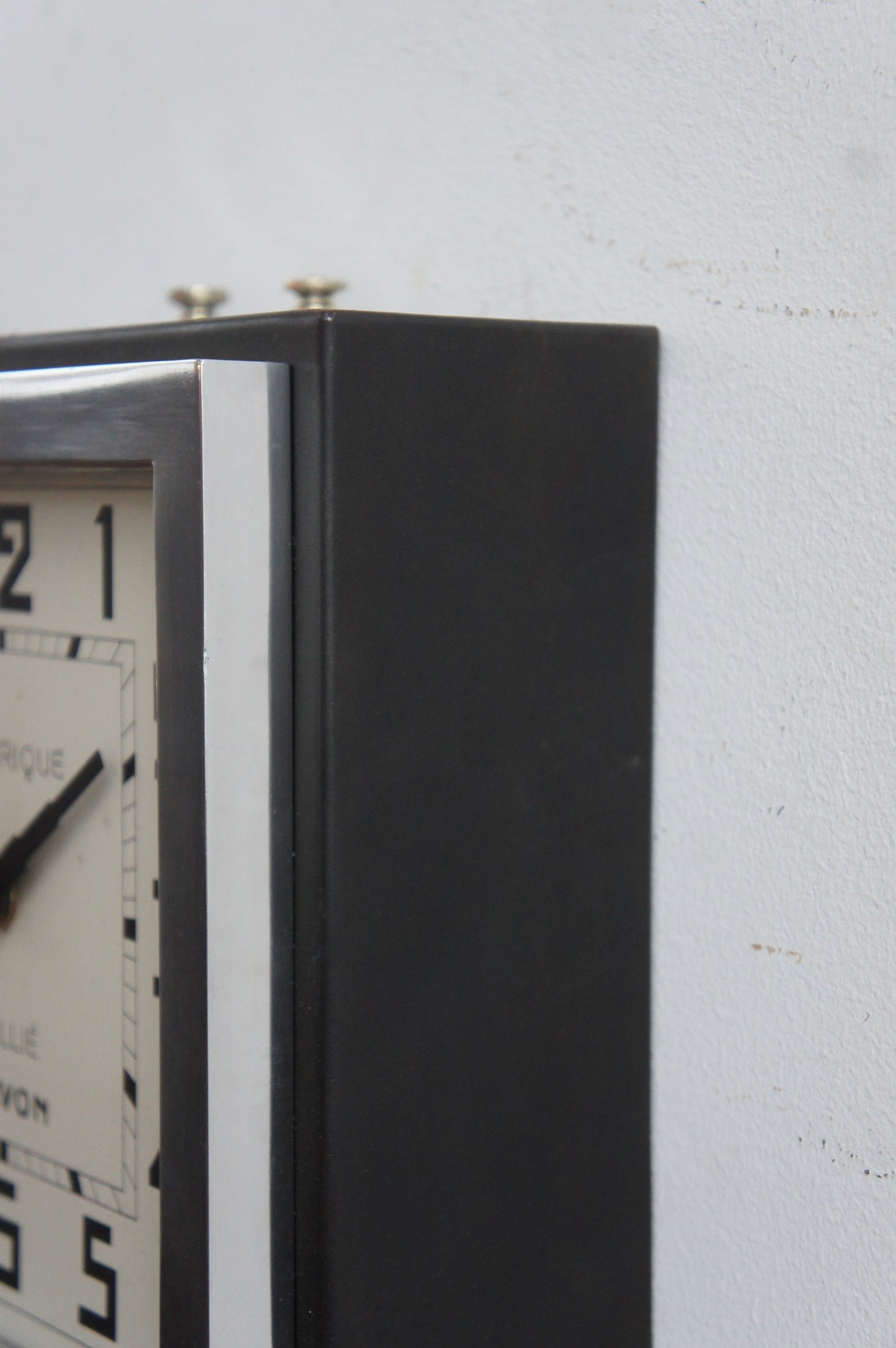 BRILLIÉ Wall clock / carré noir