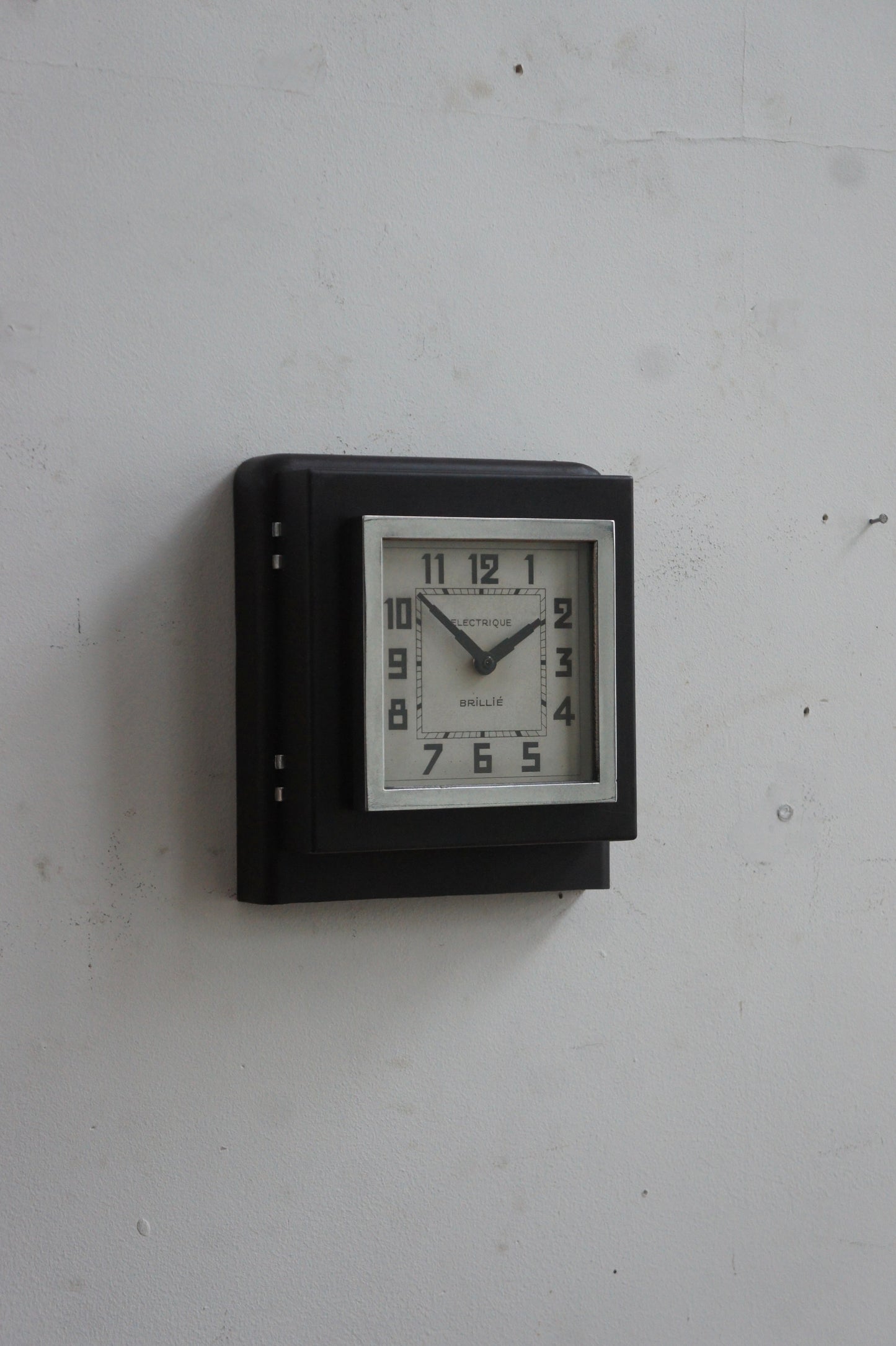 BRILLIÉ Wall clock / étages