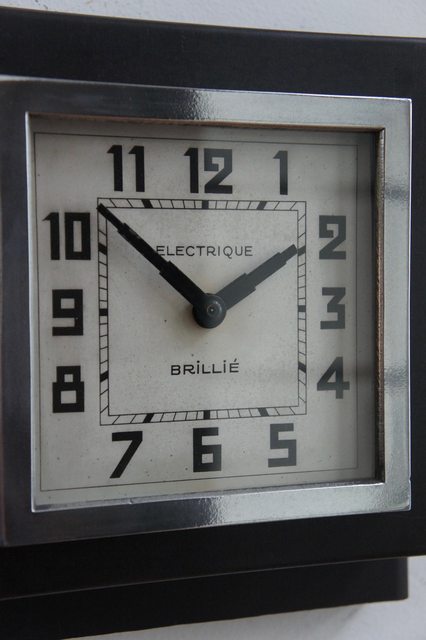 BRILLIÉ Wall clock / étages