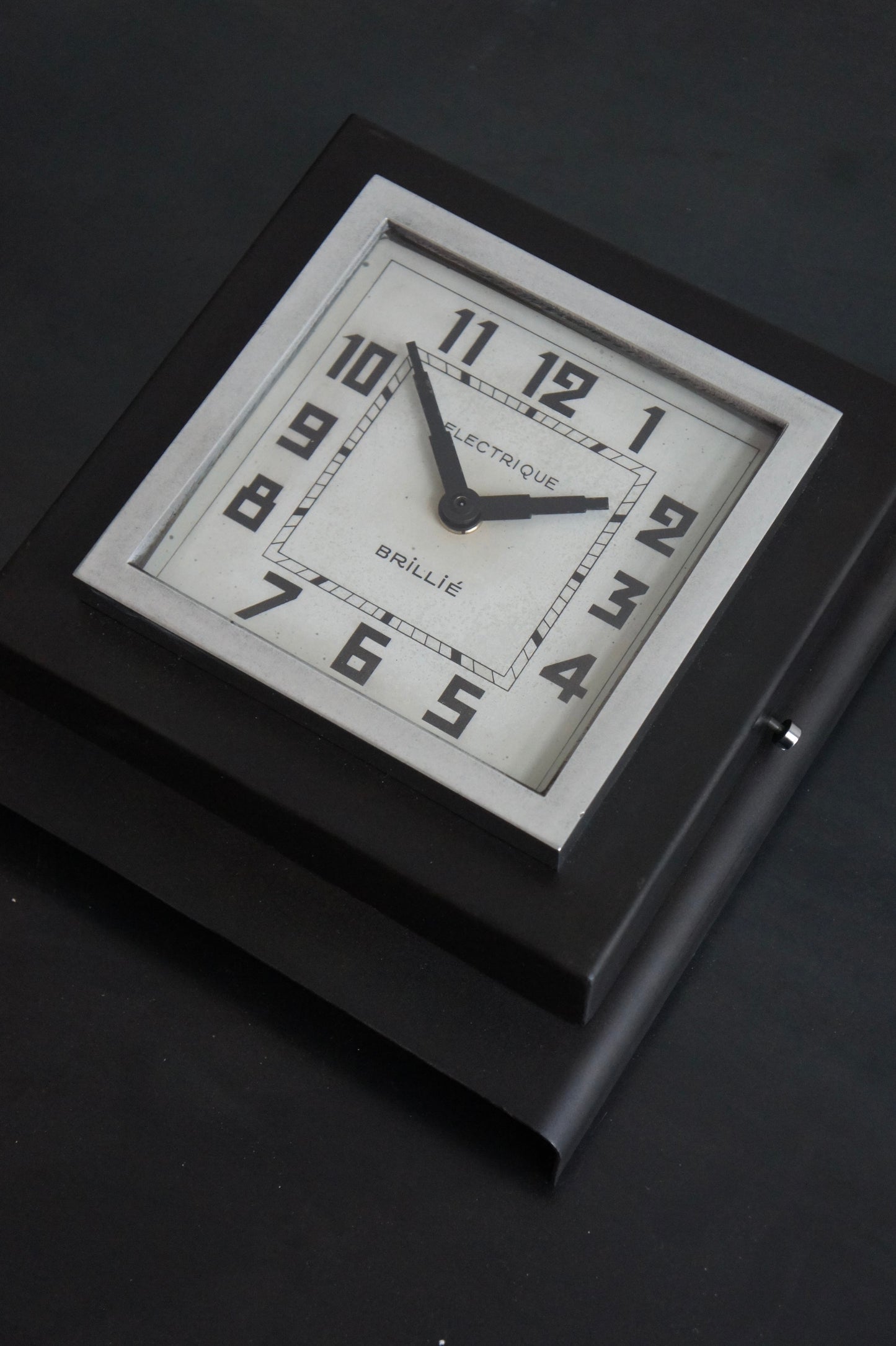 BRILLIÉ Wall clock / étages