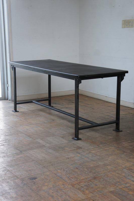 MILITARY Metal table