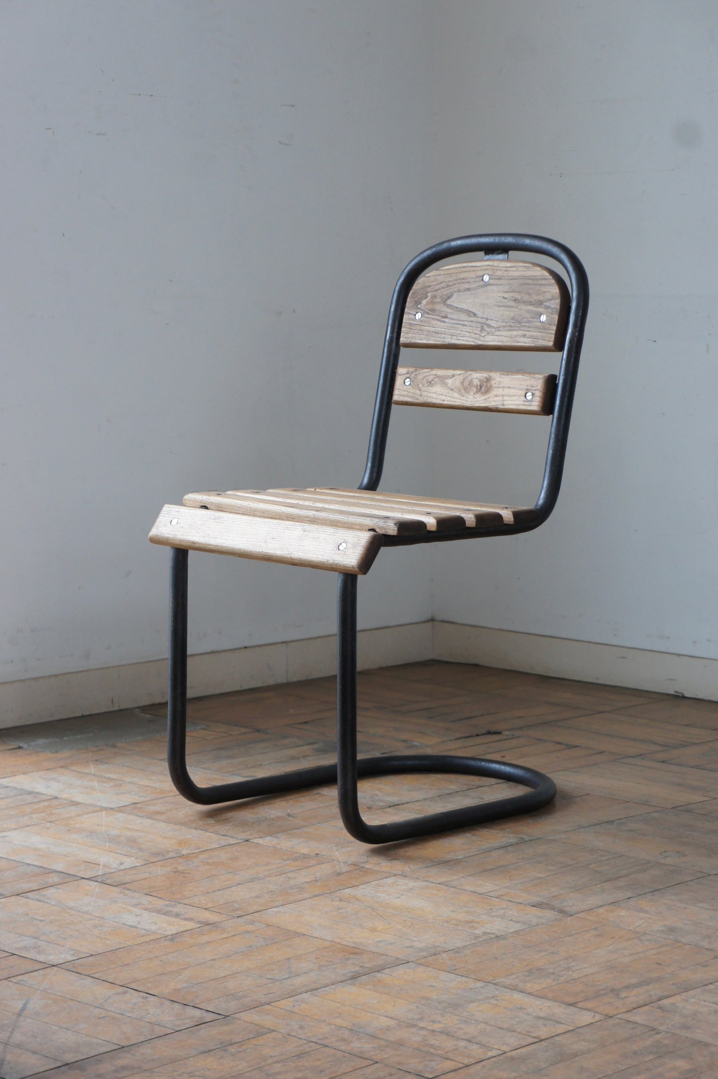 Cantilever Garden chair [A]