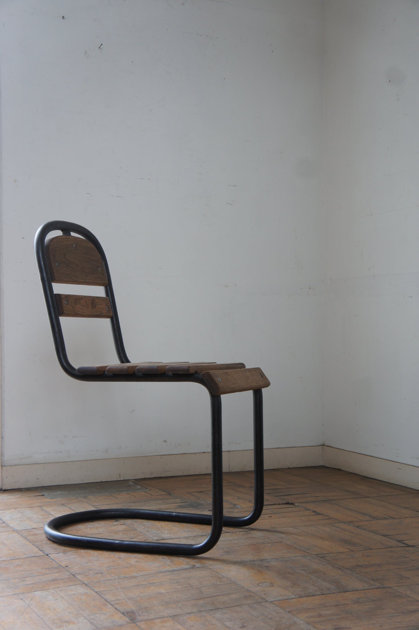 Cantilever Garden chair [A]