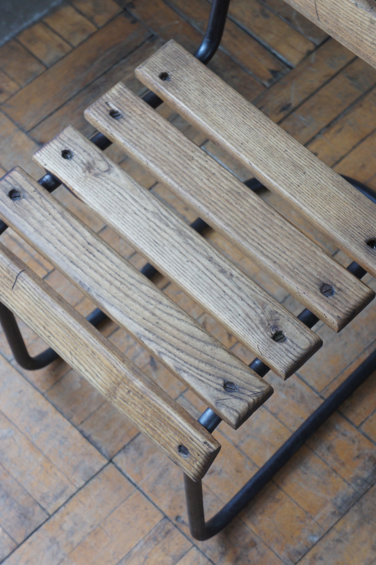 Cantilever Garden chair [B]