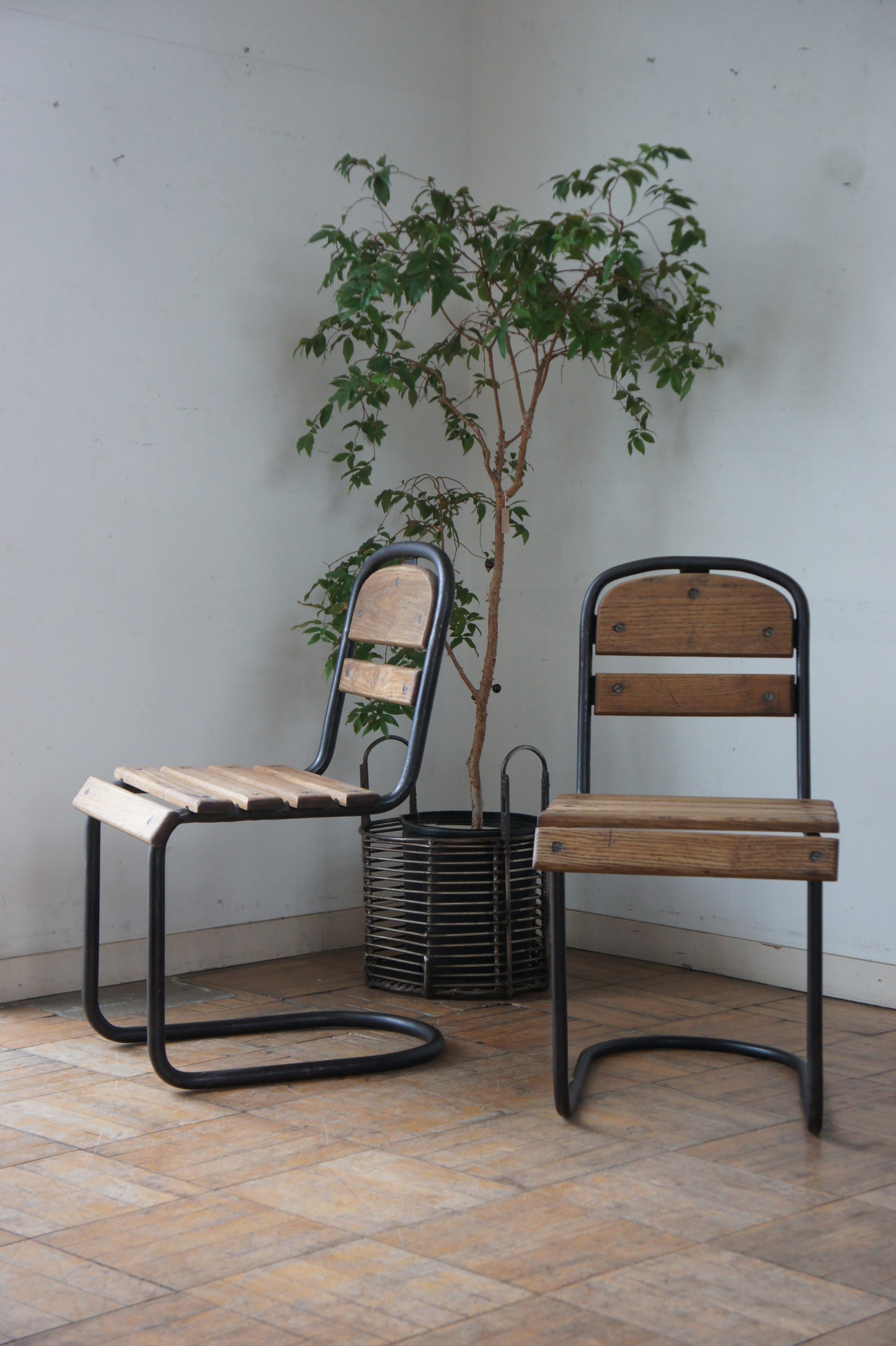 Cantilever Garden chair [A]