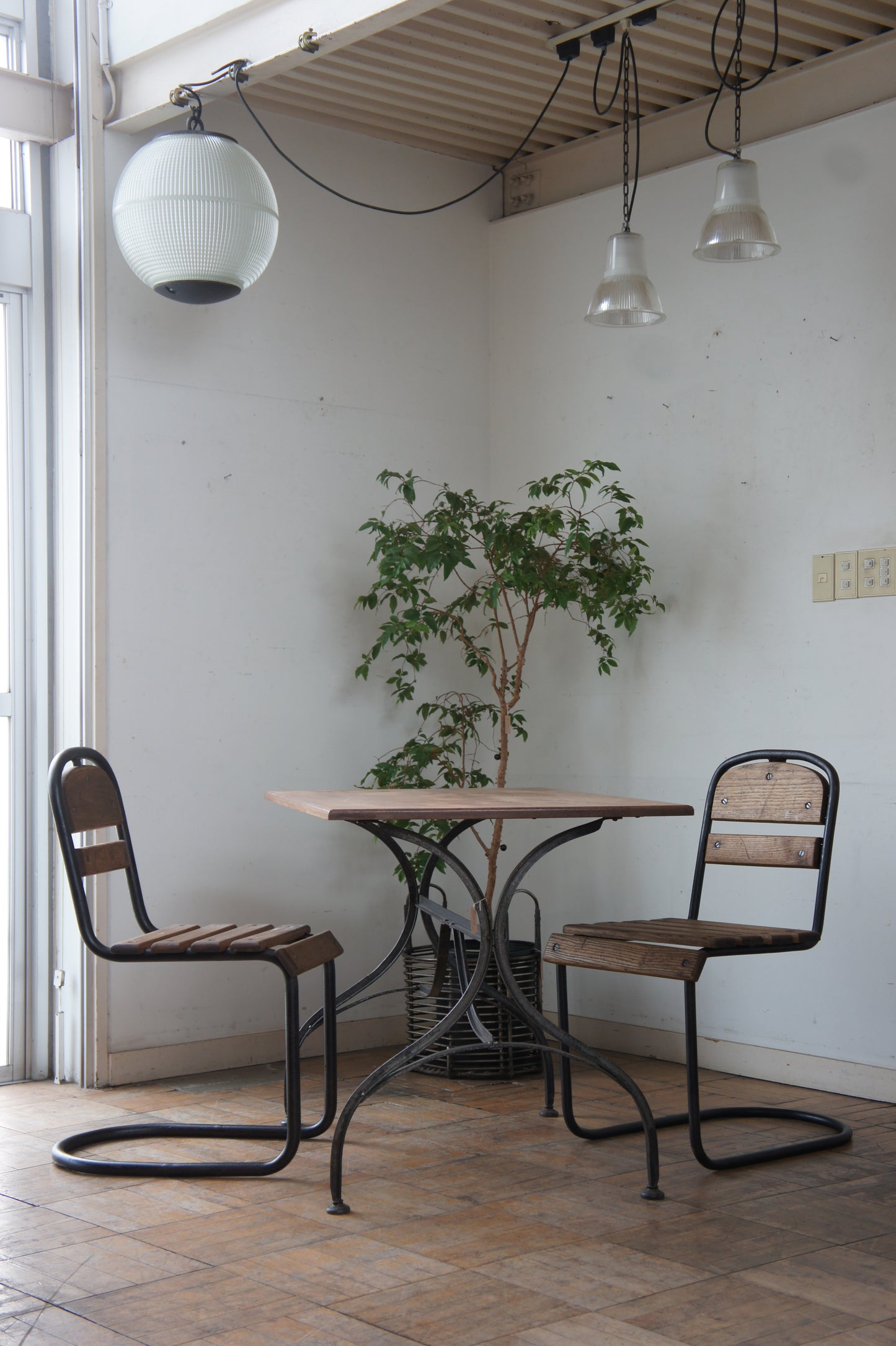 Cantilever Garden chair [A]